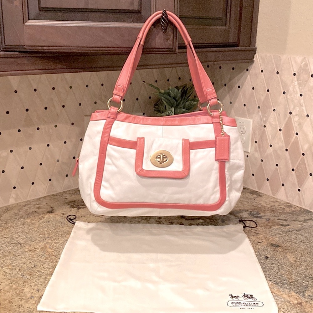 COACH Lg. All leather satchel handbag. F13602